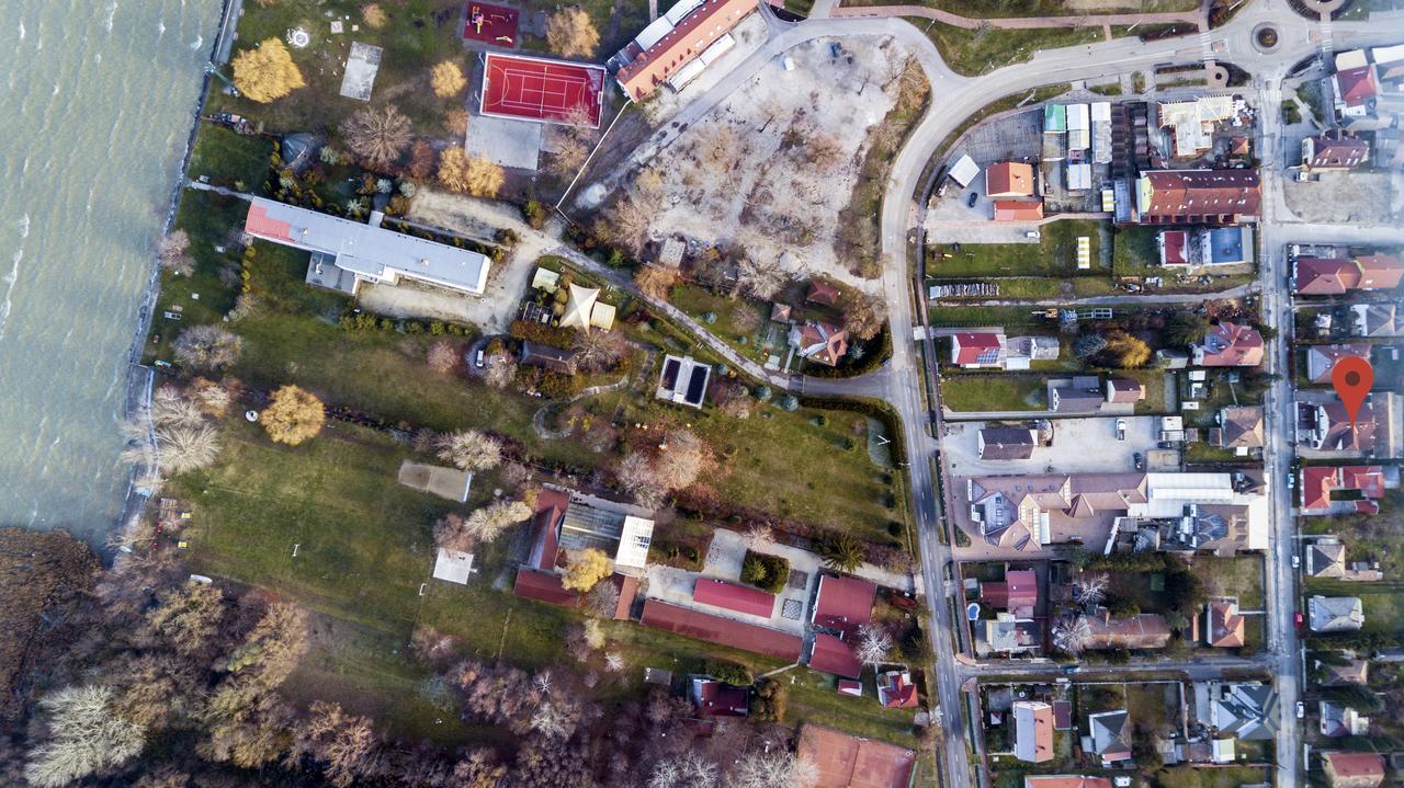 Pingvin Cukraszda Apartman Balatonmáriafürdő Zewnętrze zdjęcie